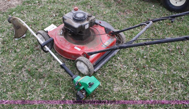 image for item 5019 Murray 22" push mower