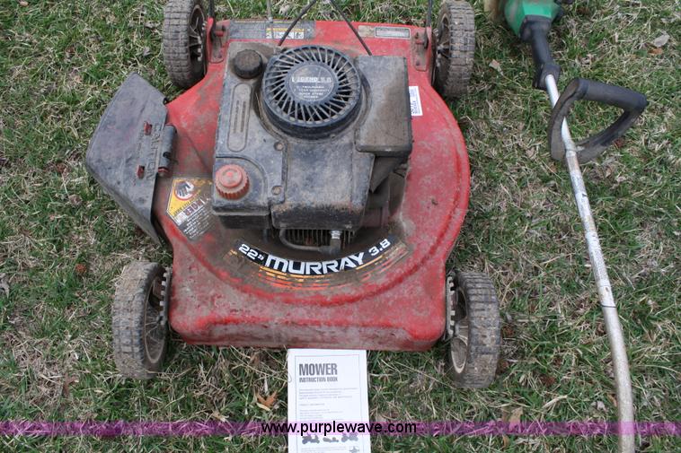 Murray 22" push mower in Lawrence, KS Item 5019 sold Purple Wave