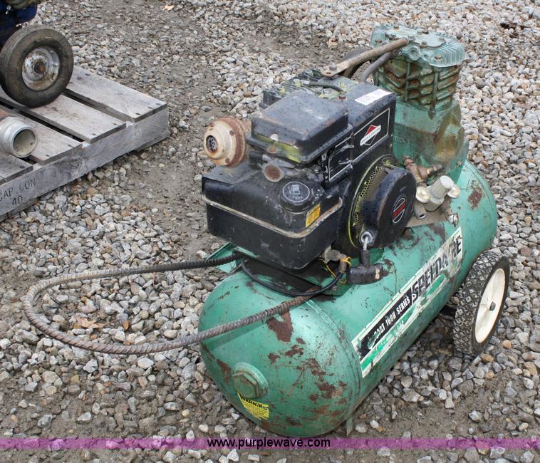 image for item 5036 SpeedAir air compressor