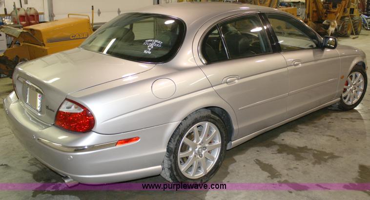image for item 5046 2000 Jaguar S Type