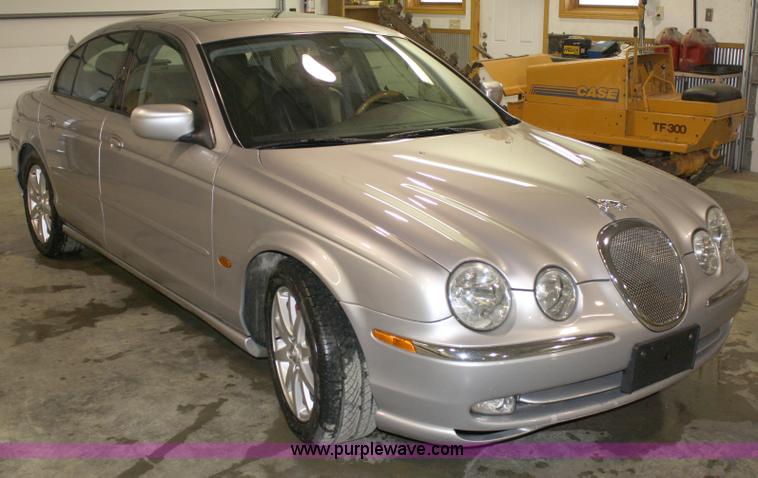 image for item 5046 2000 Jaguar S Type