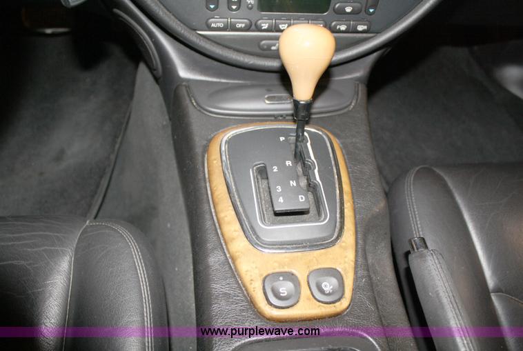 image for item 5046 2000 Jaguar S Type