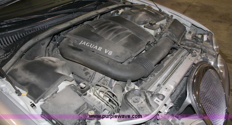 image for item 5046 2000 Jaguar S Type