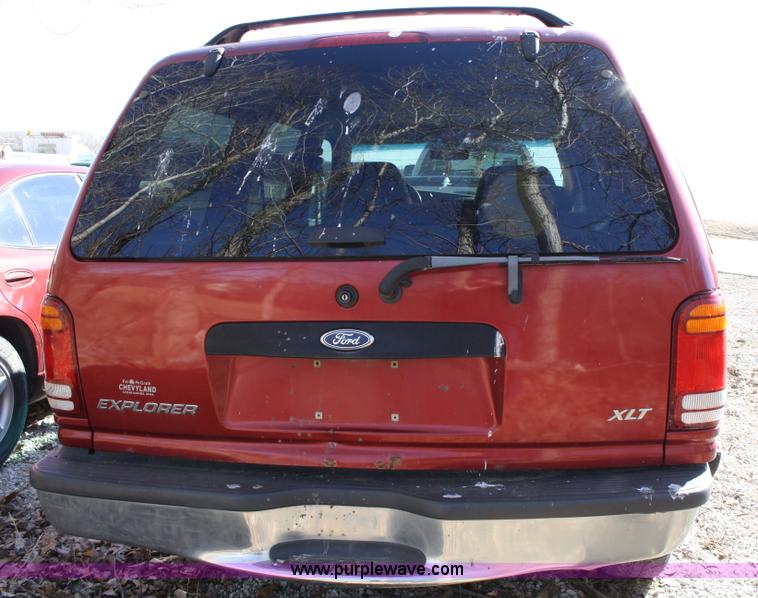 image for item 5057 1998 Ford Explorer XLT