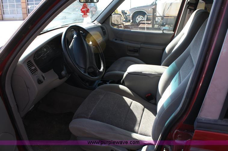 image for item 5057 1998 Ford Explorer XLT
