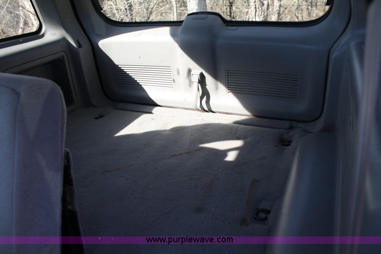 image for item 5057 1998 Ford Explorer XLT