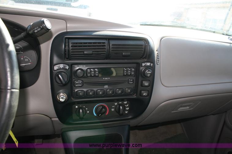 image for item 5057 1998 Ford Explorer XLT