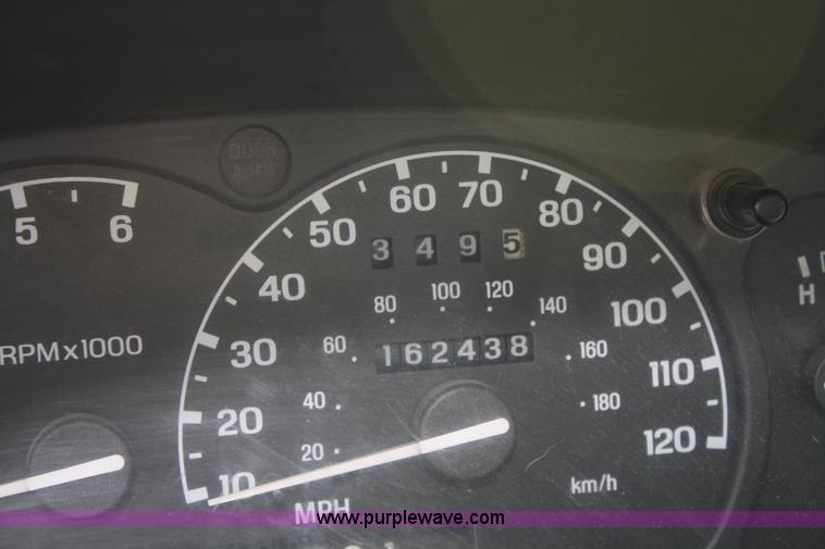 image for item 5057 1998 Ford Explorer XLT