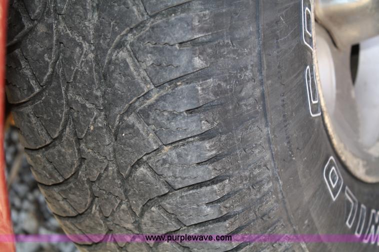 image for item 5057 1998 Ford Explorer XLT