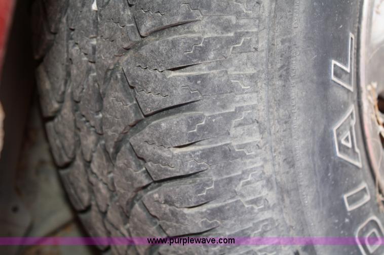 image for item 5057 1998 Ford Explorer XLT