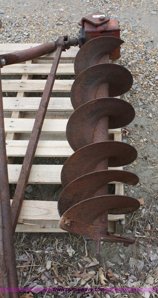 image for item 5074 Three point post-hole digger