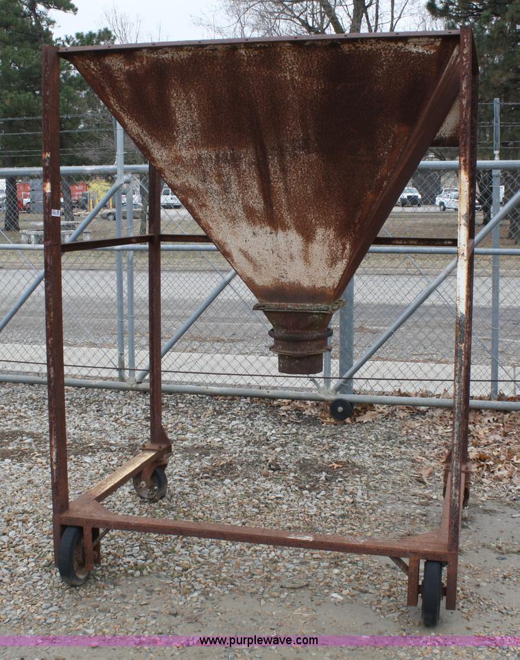 image for item 5075 Portable hopper