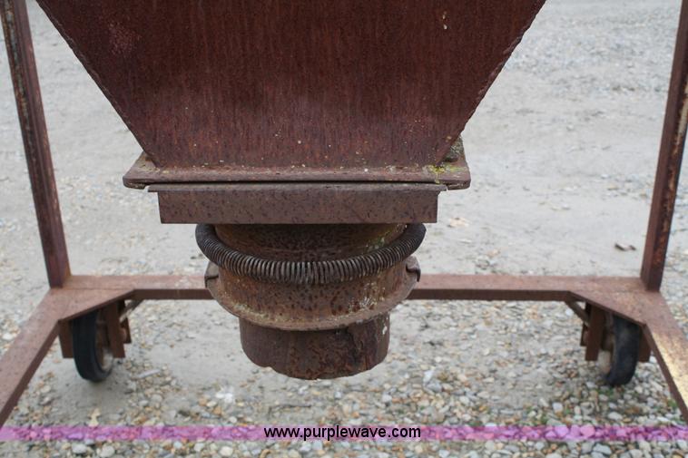 image for item 5075 Portable hopper