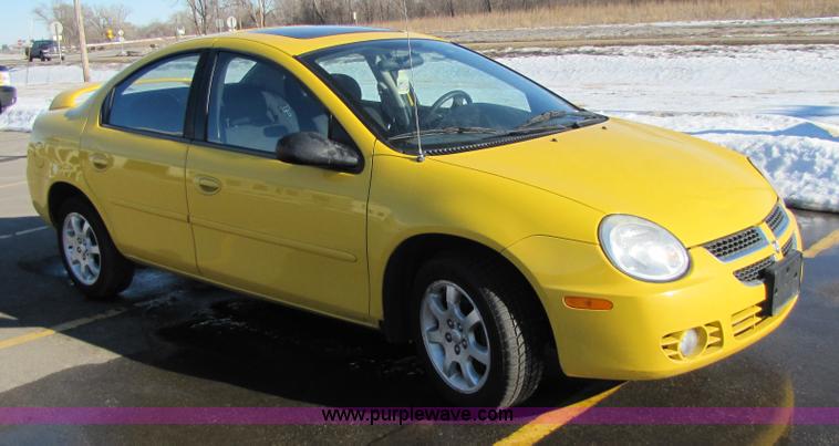 image for item 5129 2004 Dodge Neon SXT