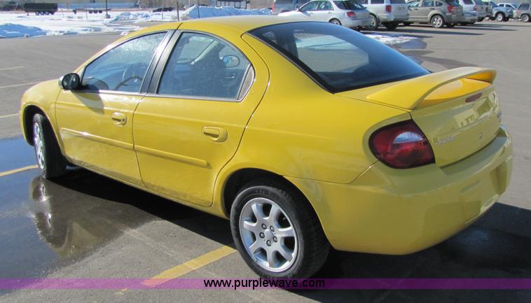 image for item 5129 2004 Dodge Neon SXT