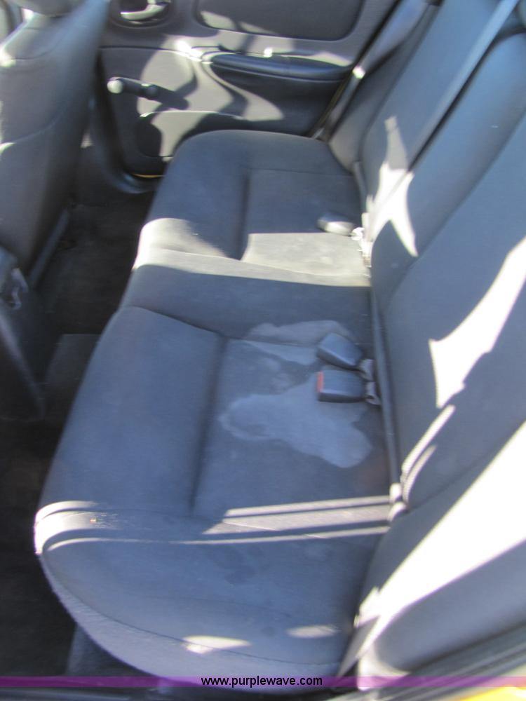 image for item 5129 2004 Dodge Neon SXT