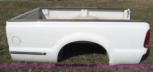 image for item 5991 Ford F250 8' pickup bed