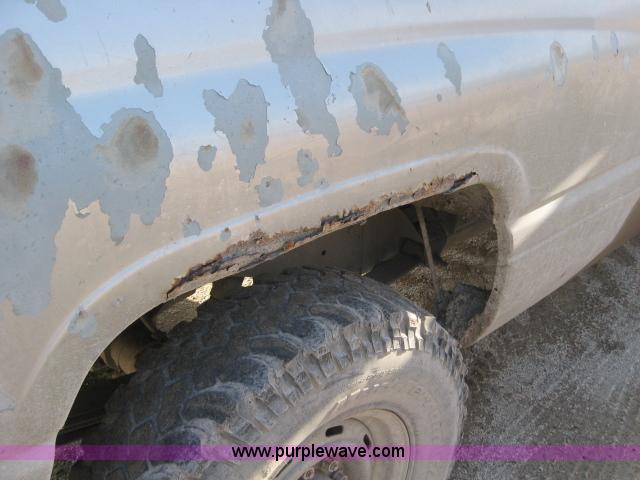 image for item 5995 1994 Dodge Ram 2500 pickup truck