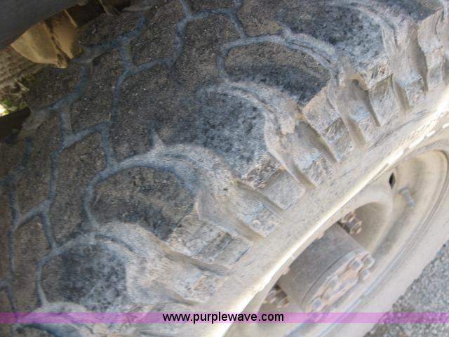 image for item 5995 1994 Dodge Ram 2500 pickup truck