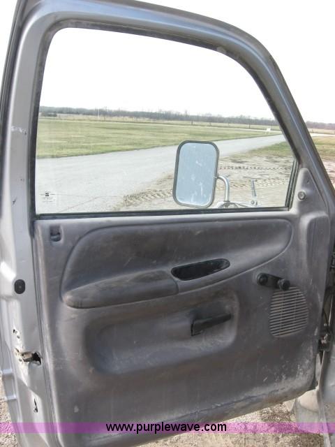 image for item 5995 1994 Dodge Ram 2500 pickup truck