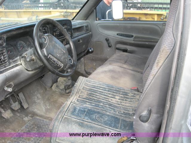 image for item 5995 1994 Dodge Ram 2500 pickup truck