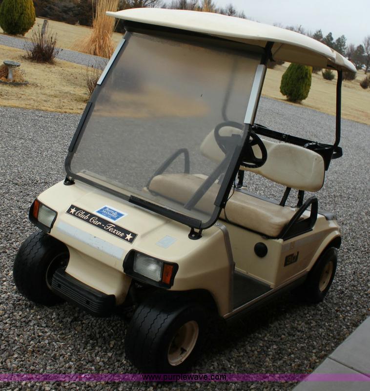 image for item 6424 Club car golf cart