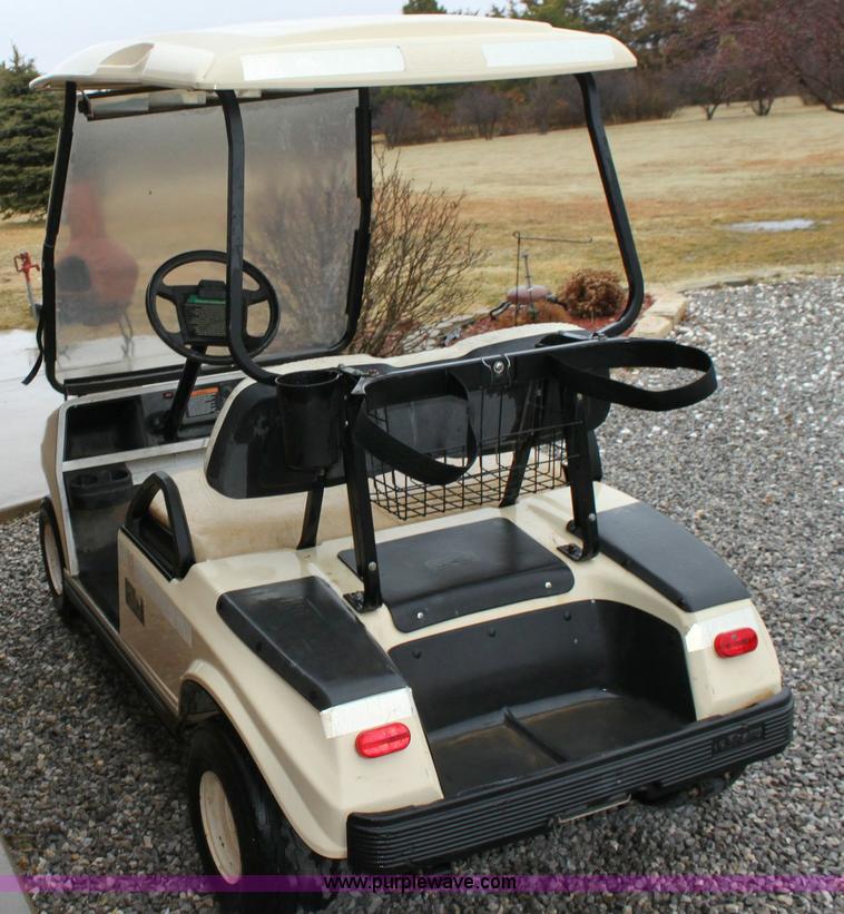image for item 6424 Club car golf cart
