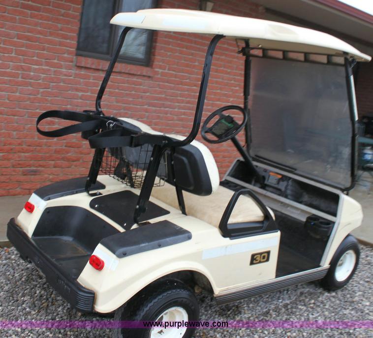 image for item 6424 Club car golf cart