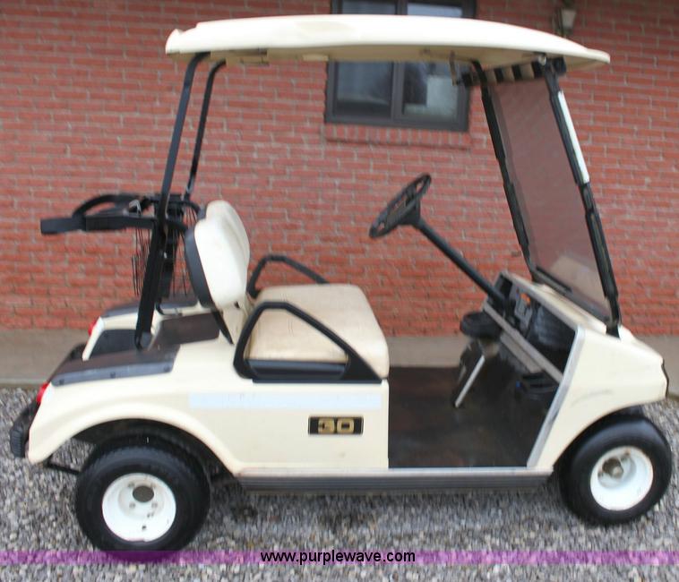 image for item 6424 Club car golf cart