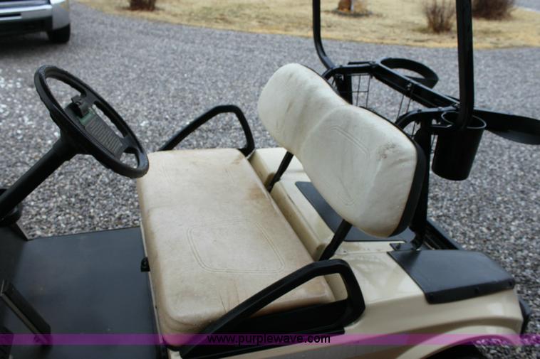 image for item 6424 Club car golf cart