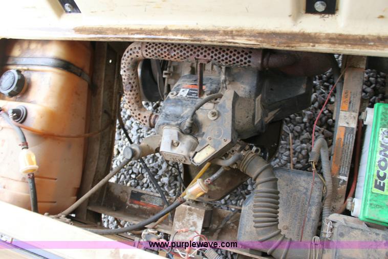 image for item 6424 Club car golf cart