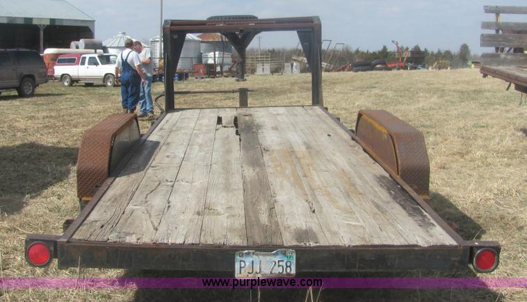 image for item 6988 1994 20' goose neck trailer