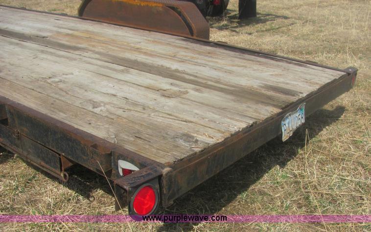 image for item 6988 1994 20' goose neck trailer