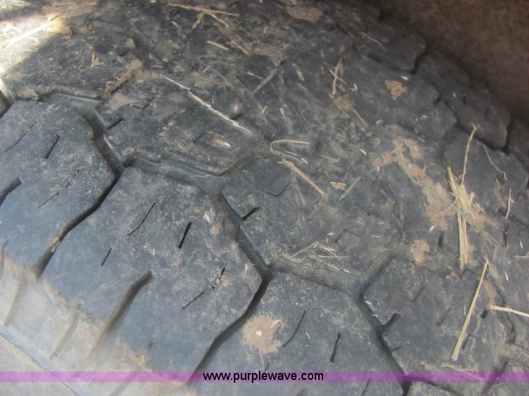 image for item 6988 1994 20' goose neck trailer