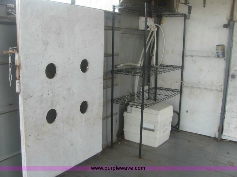 image for item 6989 2000 Delta 25' living quarters trailer