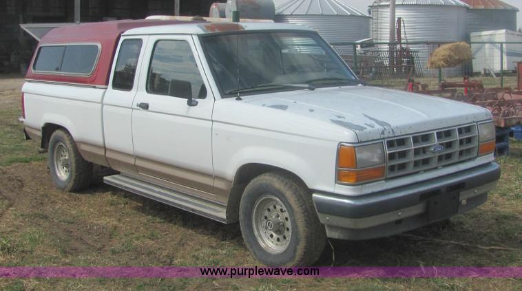 image for item 6990 1992 Ford Ranger XLT extended cab pickup truck