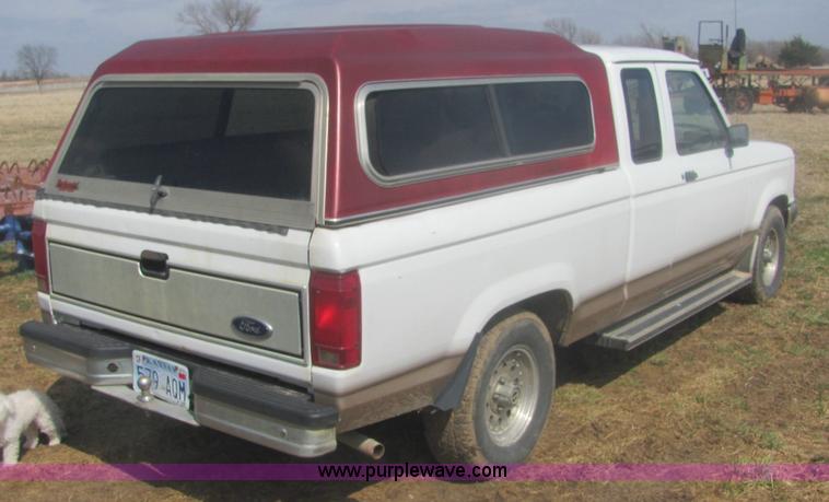 image for item 6990 1992 Ford Ranger XLT extended cab pickup truck