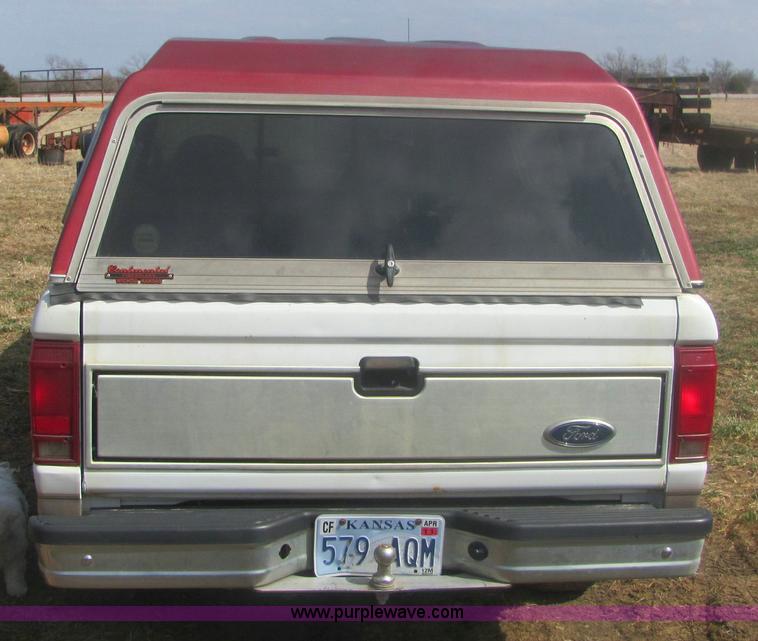 image for item 6990 1992 Ford Ranger XLT extended cab pickup truck