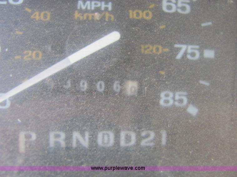 image for item 6990 1992 Ford Ranger XLT extended cab pickup truck