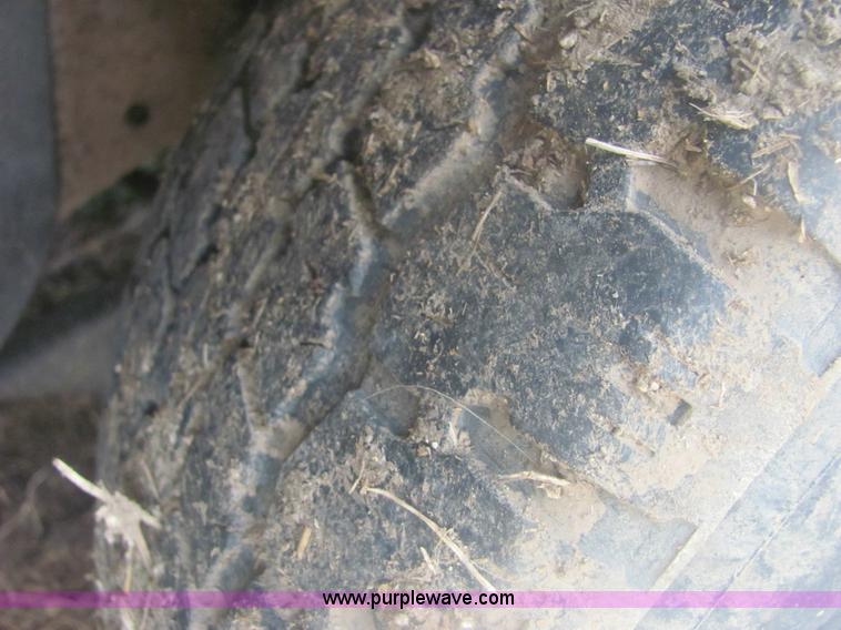 image for item 6990 1992 Ford Ranger XLT extended cab pickup truck