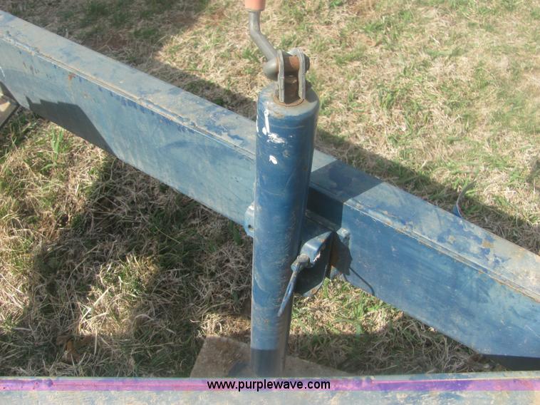 image for item 6993 Snyder Fairbanks 1,000 gallon tank on trailer