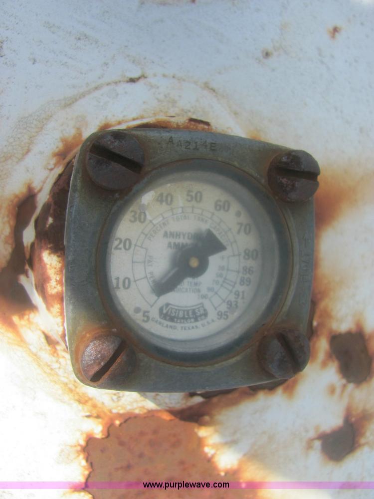 image for item 6994 1,000 gallon portable propane tank