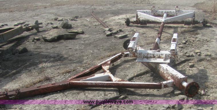 image for item 6998 Four wheel trailer running gear