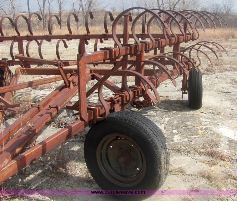 image for item 7000 30' Crustbuster spring tooth