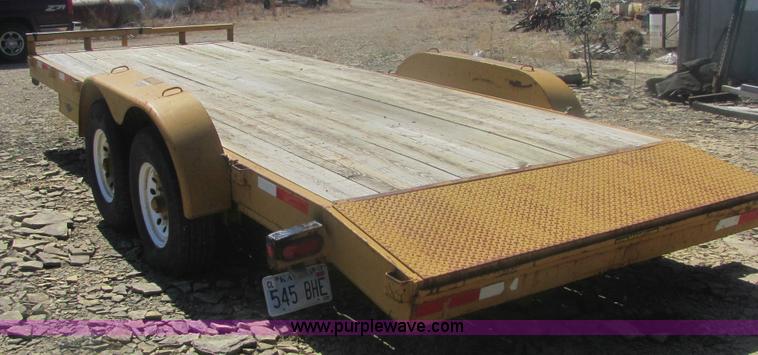 image for item 7006 2001 H & H 20' trailer