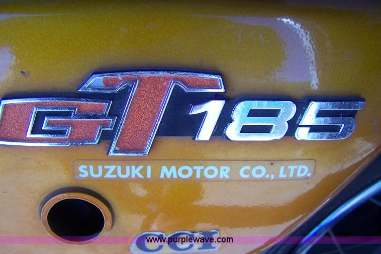 image for item 7309 1975 Suzuki 185 motorcycle