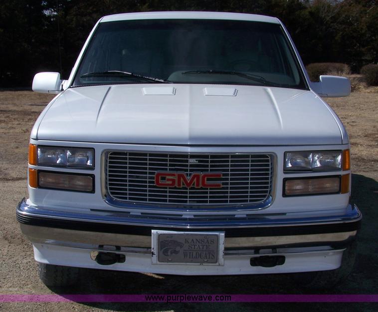 image for item 7322 1996 GMC pickup