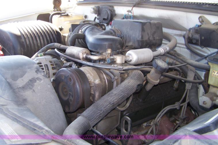 image for item 7322 1996 GMC pickup