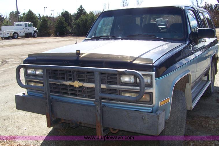 image for item 7323 1991 Chevrolet Blazer Silverado 150