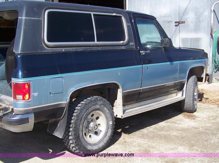 image for item 7323 1991 Chevrolet Blazer Silverado 150